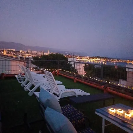 Roof Garden Center דירה ספליט